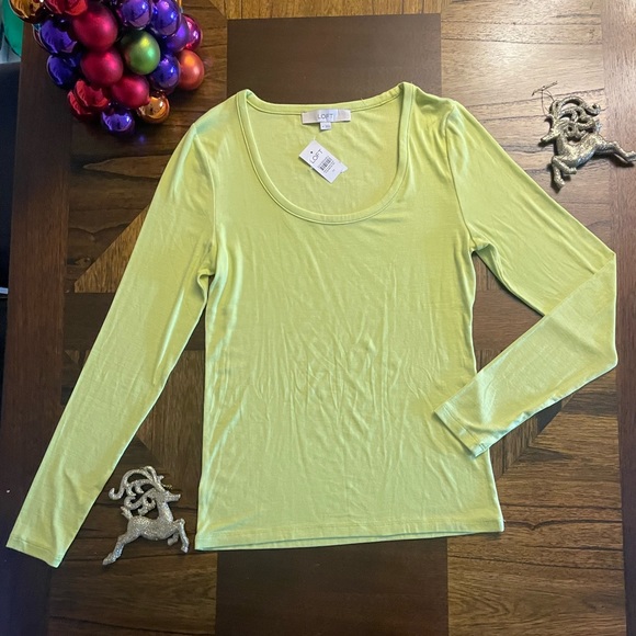 NWT LOFT LONG SLEVEE SCOOP NECK SIZE M - Picture 6 of 8